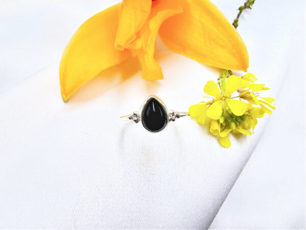 Black Onyx Tear Ring With Circles (925 Silver)