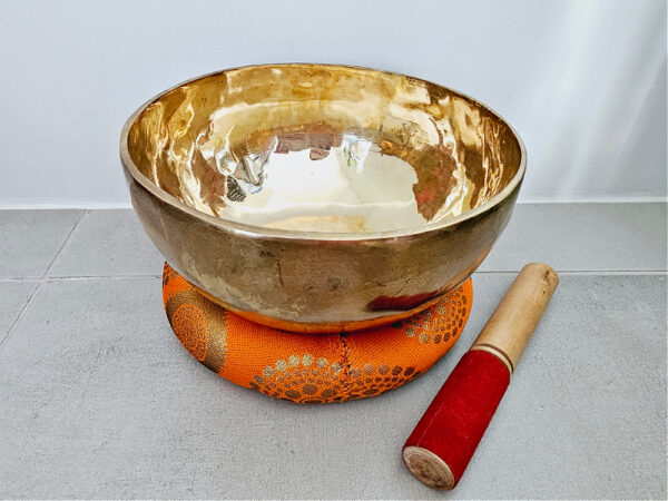 Hand Hammered Brass Singing Bowl, singing bowl, handmade singing bowl, brass singing bowl