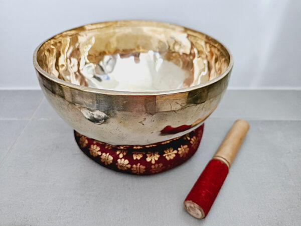 Hand Hammered Brass Singing Bowl, singing bowl, handmade singing bowl, brass singing bowl