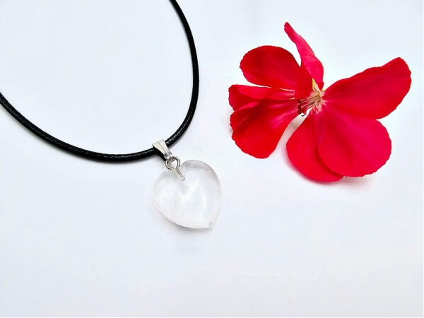 Clear Quartz Heart Necklace (1.5cm)