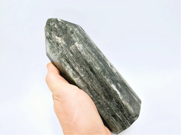 Fuchsite Banded Polished Point C (1Kg) - Image 2