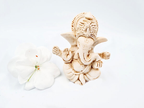 Ganesha Statue - Hindu God Of Prosperity (9cm)