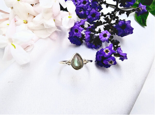 Labradorite Drop Ring With Circles (925 Silver)