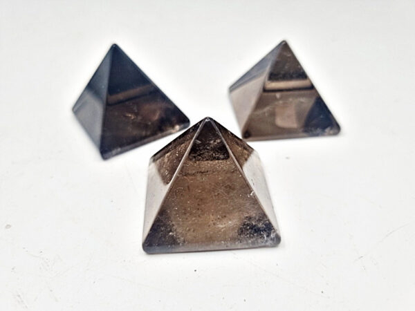 Smoky Quartz Pyramid (3.5cm)