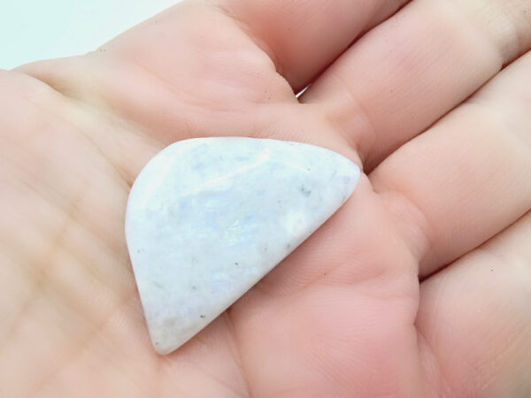 Rainbow Moonstone Cabochon B (7.92g)