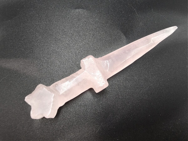 Rose Quartz Mini Dagger Star (12cm)