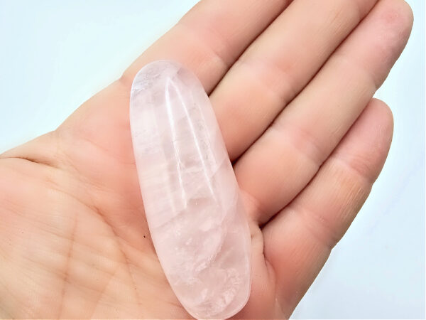 Rose Quartz Polished Wand A (41g)