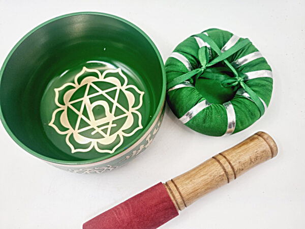 Heart Chakra Singing Bowl (13cm) - Image 2