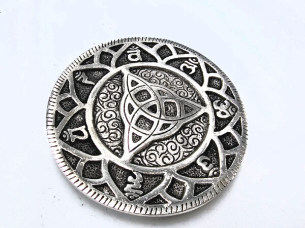 Triquetra Incense Holder Round