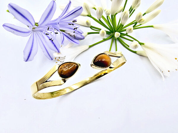 Tigers Eye Bangle Goddess (Brass)