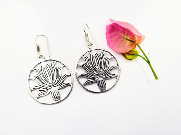 Earrings Round Lotus