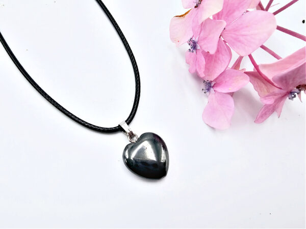 Hematite Heart Necklace (1.5cm)