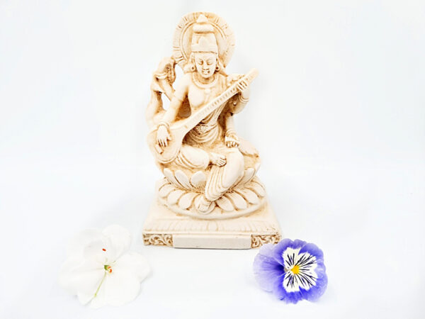 Saraswati statue (16cm)