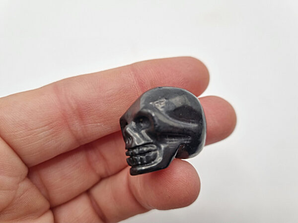 Shungite Skull 2cm - Image 2