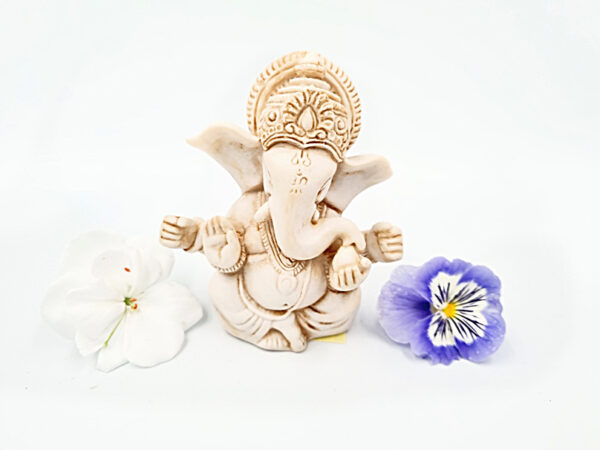 Ganesha Statue - Hindu God Of Prosperity (7cm)