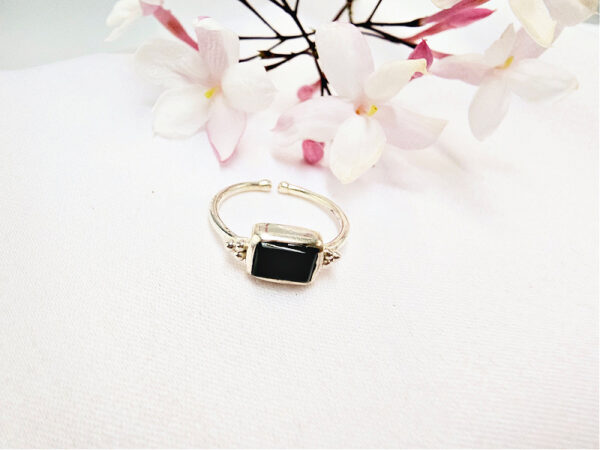 Black Onyx Ring Square Side Circles (925 Silver)