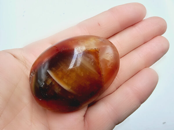 Carnelian Palm Stone I (76g)