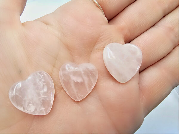 Rose Quartz Flat Heart (2cm)