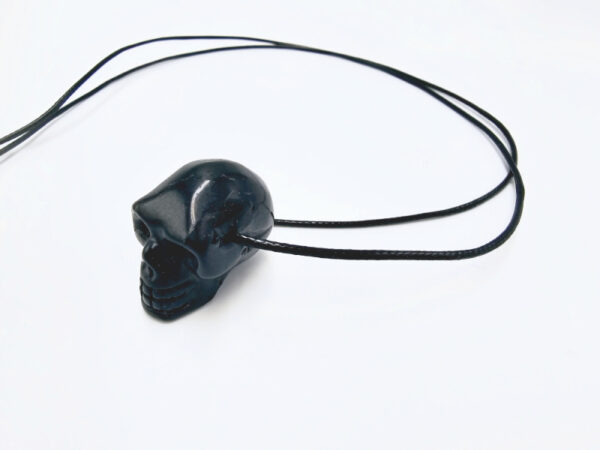 Shungite Skull Necklace (2cm)