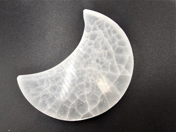 Selenite Charging Plate Crescent Moon Flat (10cm)