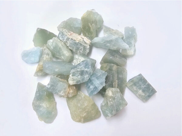 Rough Aquamarine 5-7g