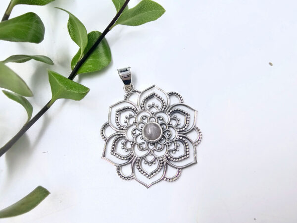 Quartz Detailed Mandala (925 Silver)