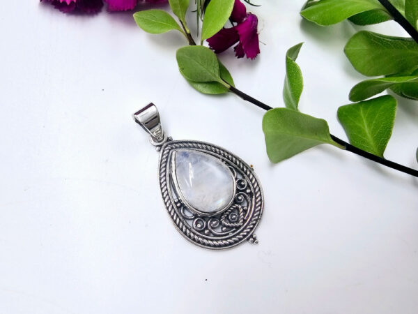 Rainbow Moonstone Tear Pendant (925 Silver)