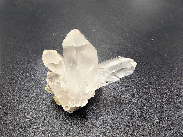 Clear Quartz Cluster S (18g) - Image 2