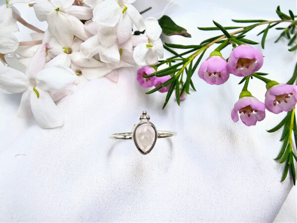 Rose Quartz Tear Ring With Circles (925 Silver)